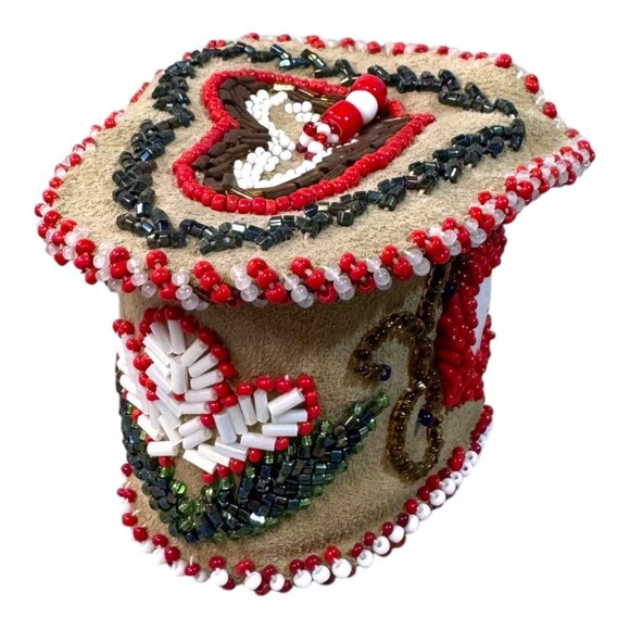 Handcrafted Heart Shaped Beaded Native American Iroquois Trinket Box Suede Lined - Picture 3 of 10